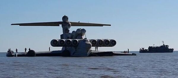 El ekranoplano soviético del proyecto 903 Lun El ekranoplano soviético del proyecto 903 Lun - Sputnik Mundo