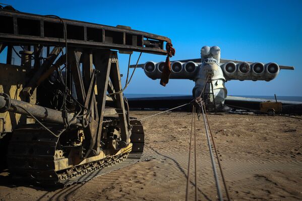 Esta especie de híbrido entre barco y avión fue considerado como un proyecto prometedor, pero en los años 90 se paralizó debido a los problemas económicos que sufrió Rusia tras el colapso de la Unión Soviética. - Sputnik Mundo