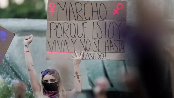 Protesta contra los feminicidios en México - Sputnik Mundo
