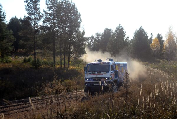 El equipo ruso KAMAZ-master se prepara para el Rally Dakar 2021 - Sputnik Mundo