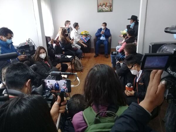 Bolivia inicia su camino por la recuperación de la democracia - Sputnik Mundo