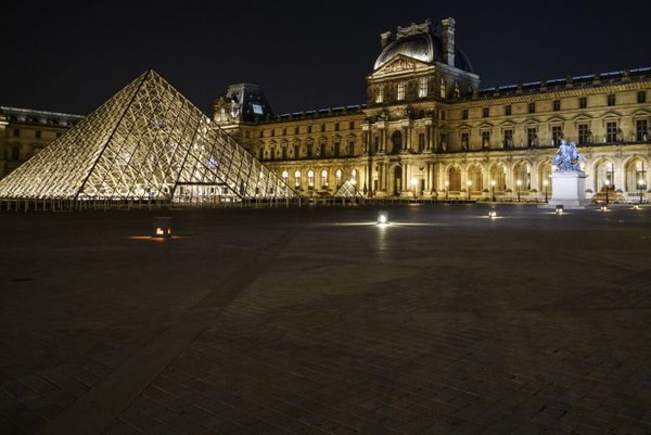 ¿Te imaginas estar en una París vacía?
¿Te imaginas estar en una París vacía?
- Sputnik Mundo