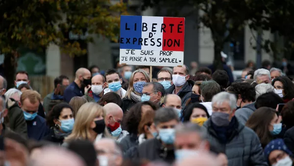 Protestas en Francia por la decapitación de un profesor - Sputnik Mundo