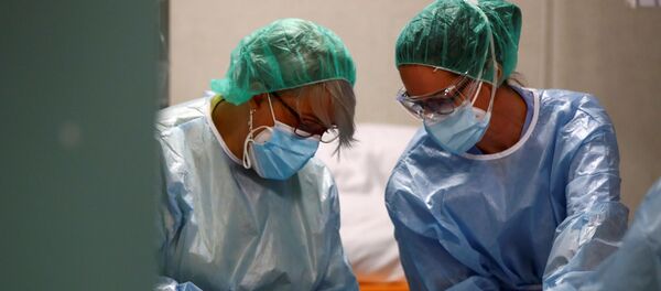 Médicos españoles - Sputnik Mundo
