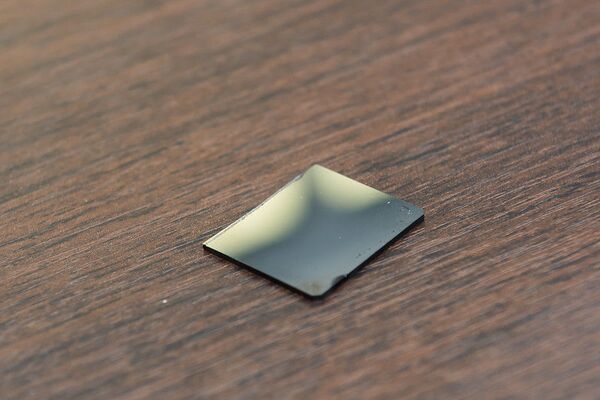 Científicos rusos logran mejorar los vidrios metálicos pese a los cánones de metalurgia - Sputnik Mundo