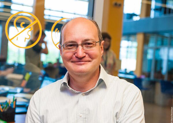 Científicos rusos logran mejorar los vidrios metálicos pese a los cánones de metalurgia - Sputnik Mundo