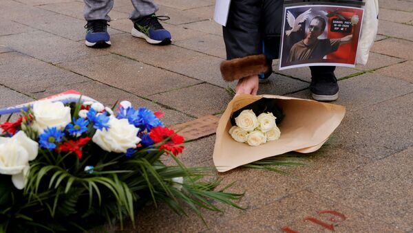 Homenaje al profesor francés Samuel Paty, asesinado en París - Sputnik Mundo