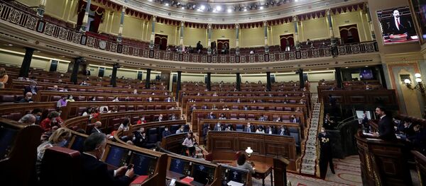 Santiago Abascal durante la moción de censura - Sputnik Mundo
