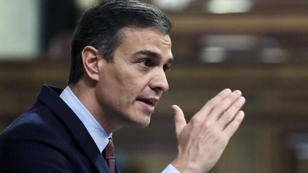 Pedro Sánchez durante una sesión parlamentaria, Madrid, España - Sputnik Mundo