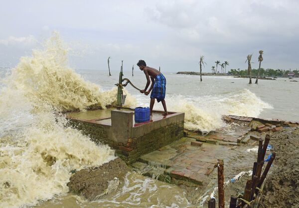 El Concurso de Fotoperiodismo Andréi Stenin entrega el Gran Premio al español Luis Tato El Concurso de Fotoperiodismo Andréi Stenin entrega el Gran Premio al español Luis Tato - Sputnik Mundo
