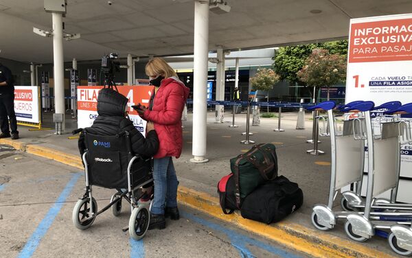 El Aeropuerto Internacional de Ezeiza retomó sus actividades - Sputnik Mundo