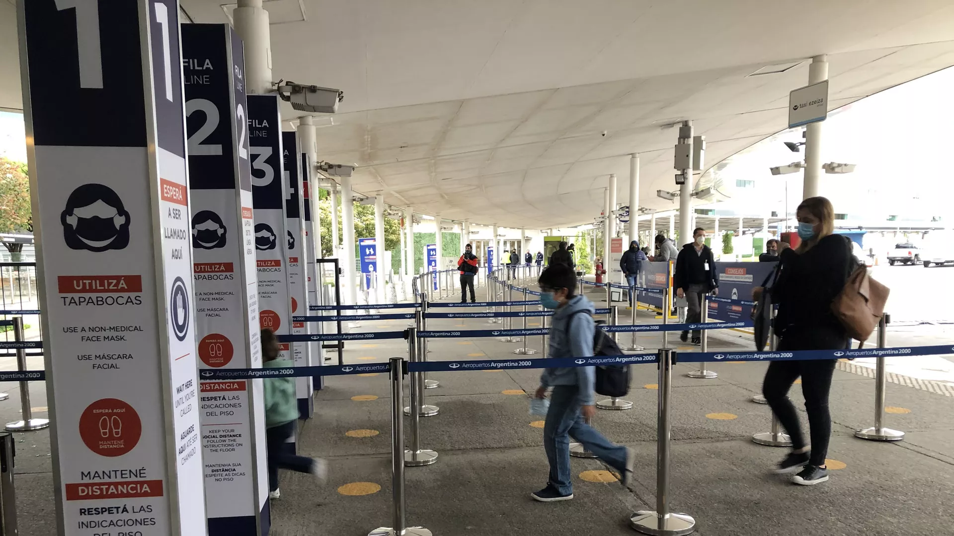 El Aeropuerto Internacional de Ezeiza retomó sus actividades El Aeropuerto Internacional de Ezeiza retomó sus actividades - Sputnik Mundo, 1920, 15.03.2021