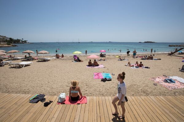 Ibiza ante una encrucijada: la pandemia detiene el latir de la meca turística de España - Sputnik Mundo