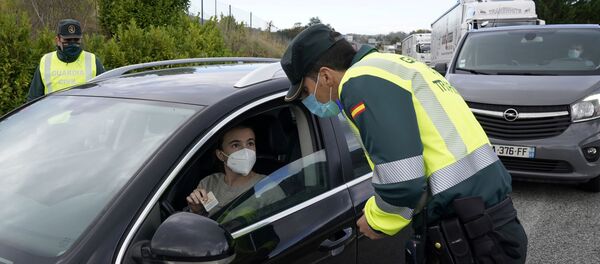 Restricciones del coronavirus en España - Sputnik Mundo