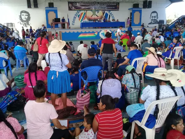 En el Trópico de Cochabamba esperan el regreso de Evo Morales En el Trópico de Cochabamba esperan el regreso de Evo Morales - Sputnik Mundo