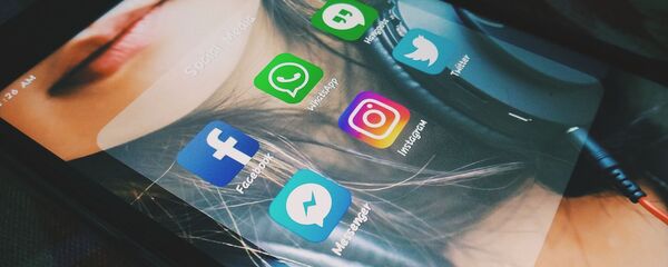 Las aplicaciones de Facebook y Messenger - Sputnik Mundo