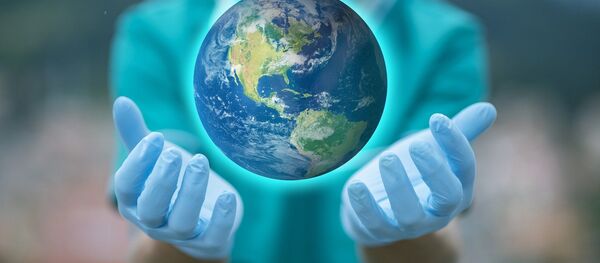 Un médico con el mundo en sus manos - Sputnik Mundo