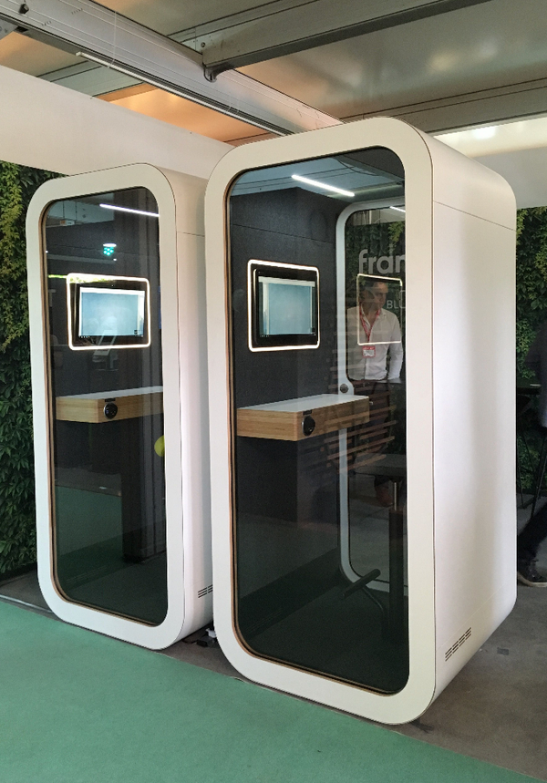 Sin coronavirus y desplazamientos: la cabina española que sustituye a las embajadas - Sputnik Mundo