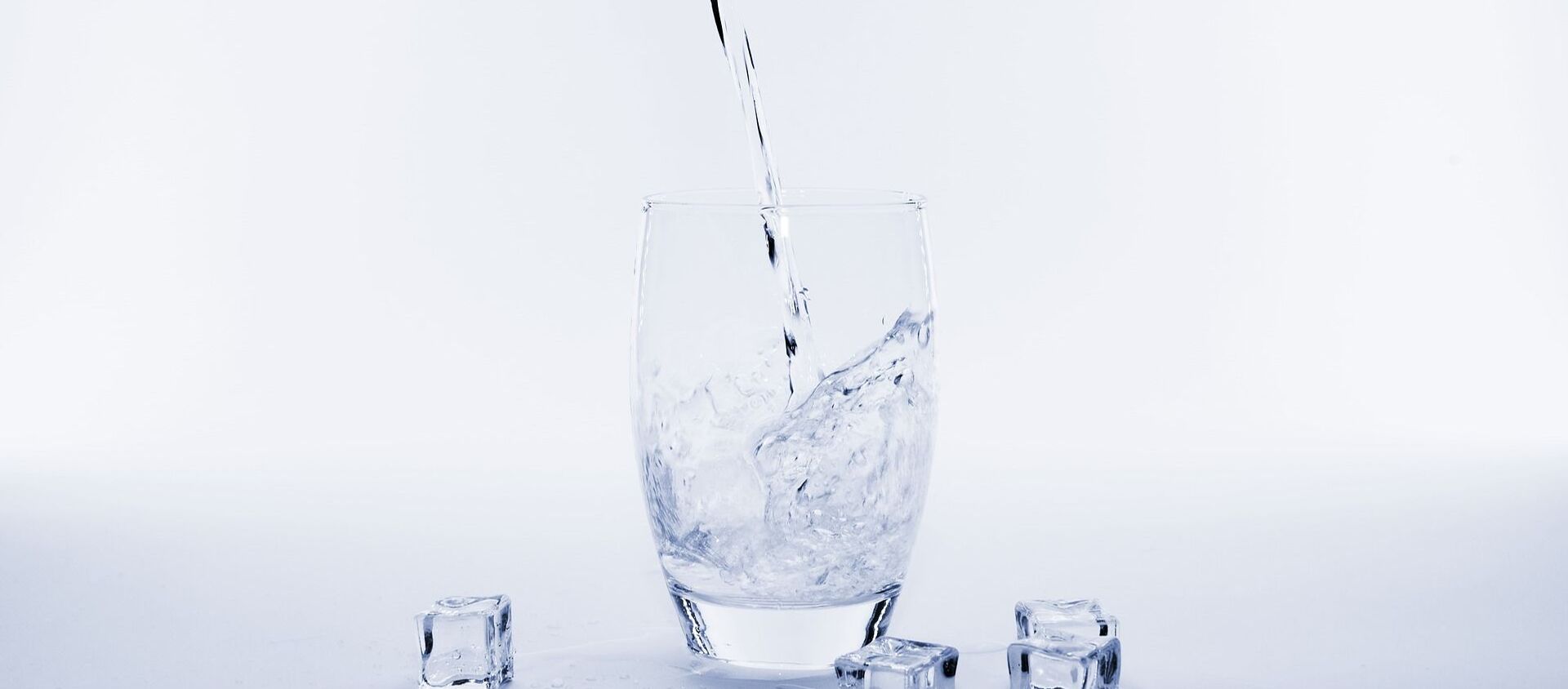 Un vaso de agua - Sputnik Mundo, 1920, 31.10.2020