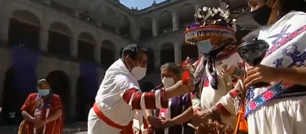 Los indígenas de México honran a las víctimas del COVID-19  - Sputnik Mundo