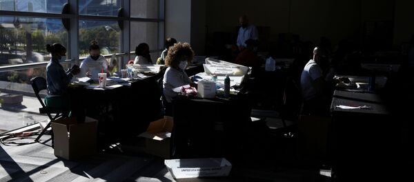 Conteo de votos en Atlanta, Georgia - Sputnik Mundo