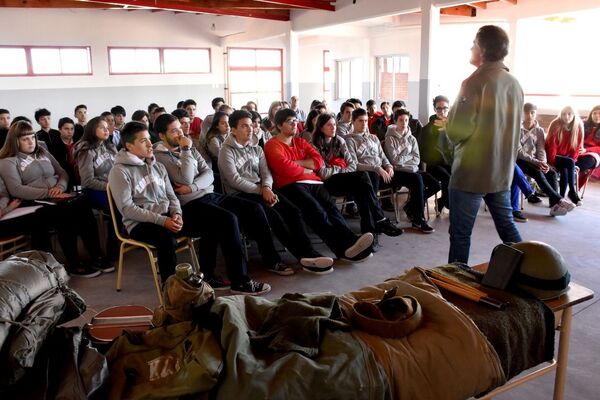 La patriada de mantener viva la causa Malvinas entre los argentinos más jóvenes - Sputnik Mundo