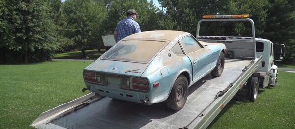 Nissan Datsun 280Z sale a la luz por primera vez en 44 años - Sputnik Mundo