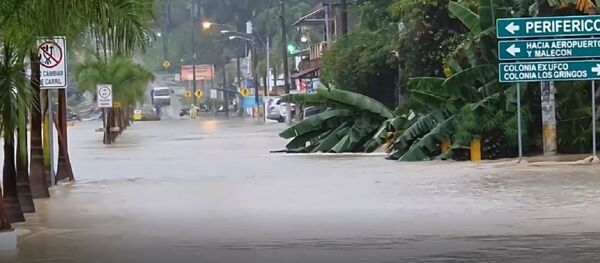 Severas inundaciones y evacuaciones: el paso de la tormenta Eta por Guatemala Severas inundaciones y evacuaciones: el paso de la tormenta Eta por Guatemala - Sputnik Mundo