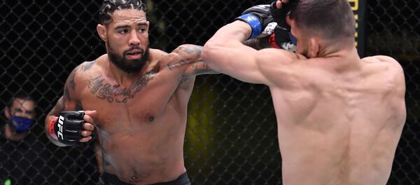 Max Griffin contra Ramiz Brahimaj en la noche de peleas UFC en Las Vegas - Sputnik Mundo