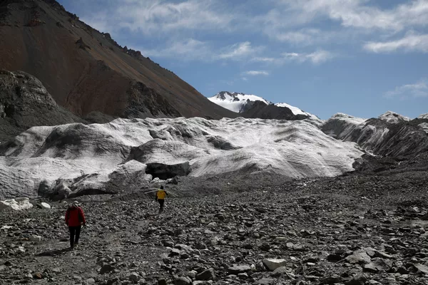 Los glaciares chinos se están derritiendo a marchas forzadas Los glaciares chinos se están derritiendo a marchas forzadas - Sputnik Mundo