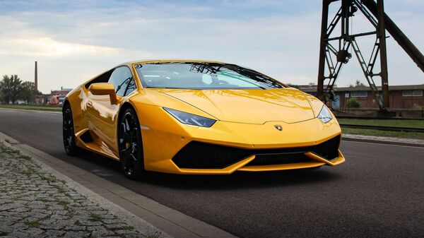 Un Lamborghini Huracan - Sputnik Mundo