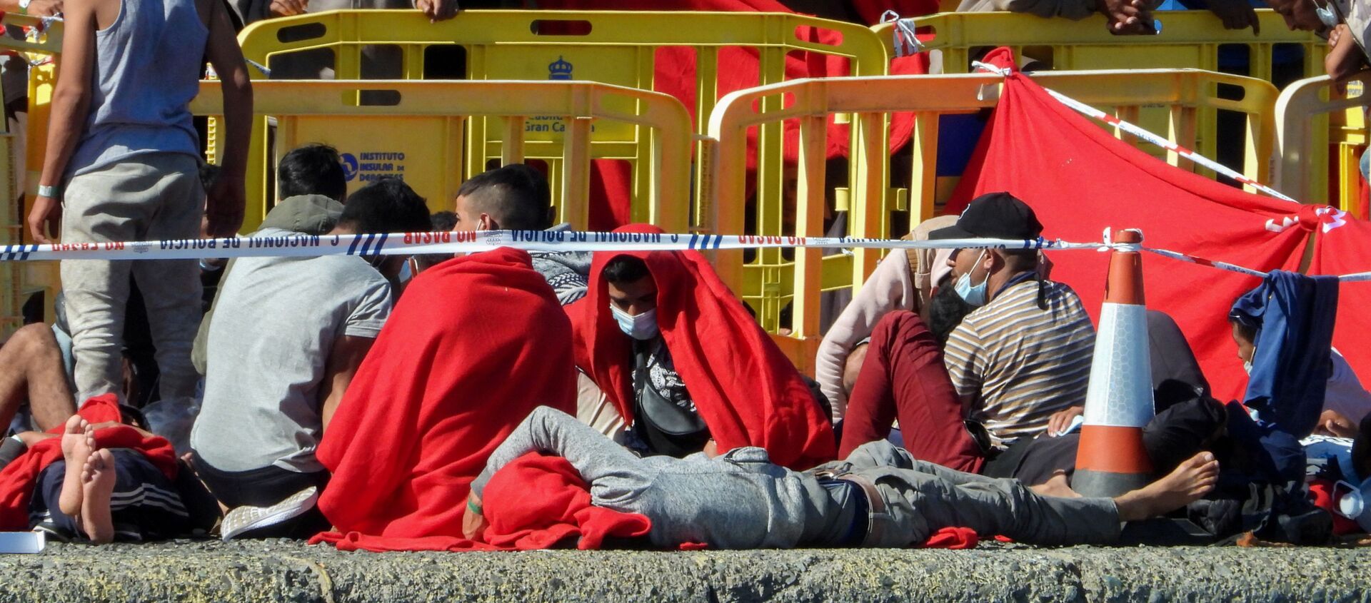 Migrantes llegados a Gran Canarias - Sputnik Mundo, 1920, 18.11.2020