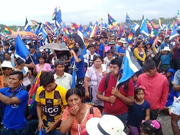 Evo Morales de vuelta a sus bases campesinas cocaleras en Chimoré Evo Morales de vuelta a sus bases campesinas cocaleras en Chimoré - Sputnik Mundo