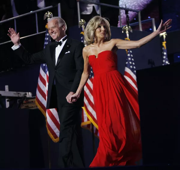 Conoce a Jill Biden, una mujer fuerte a un paso de convertirse en la primera dama de EEUU Conoce a Jill Biden, una mujer fuerte a un paso de convertirse en la primera dama de EEUU - Sputnik Mundo