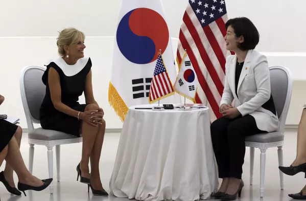 Conoce a Jill Biden, una mujer fuerte a un paso de convertirse en la primera dama de EEUU Conoce a Jill Biden, una mujer fuerte a un paso de convertirse en la primera dama de EEUU - Sputnik Mundo
