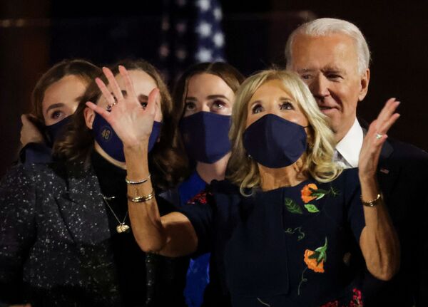 Conoce a Jill Biden, una mujer fuerte a un paso de convertirse en la primera dama de EEUU Conoce a Jill Biden, una mujer fuerte a un paso de convertirse en la primera dama de EEUU - Sputnik Mundo