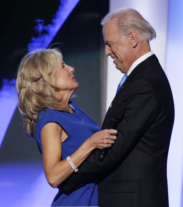 Conoce a Jill Biden, una mujer fuerte a un paso de convertirse en la primera dama de EEUU Conoce a Jill Biden, una mujer fuerte a un paso de convertirse en la primera dama de EEUU - Sputnik Mundo