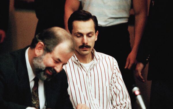 Jeff Gillooly (dcha.) en el Tribunal de Circuito del condado de Multnomah  - Sputnik Mundo