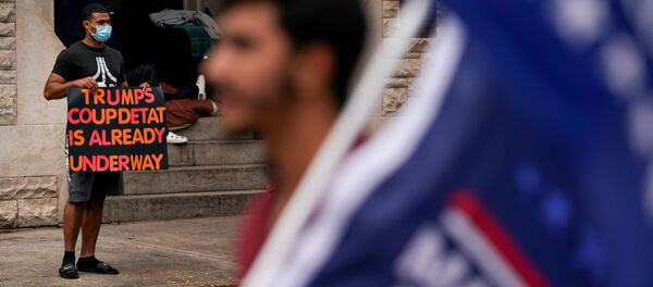 Los partidarios de Donald Trump tras las elecciones en EEUU - Sputnik Mundo