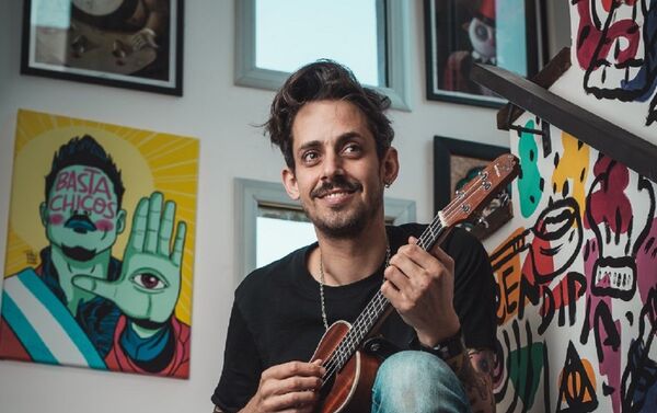 Agustín es también mago, actor, cantante, compositor e 'influencer' - Sputnik Mundo