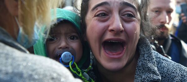 Manifestación de la oposición para exigir la dimisión del primer ministro armenio Nikol Pashinián tras la firma del armisticio en Nagorno Karabaj, en Ereván (Armenia), el 13 de noviembre de 2020 - Sputnik Mundo