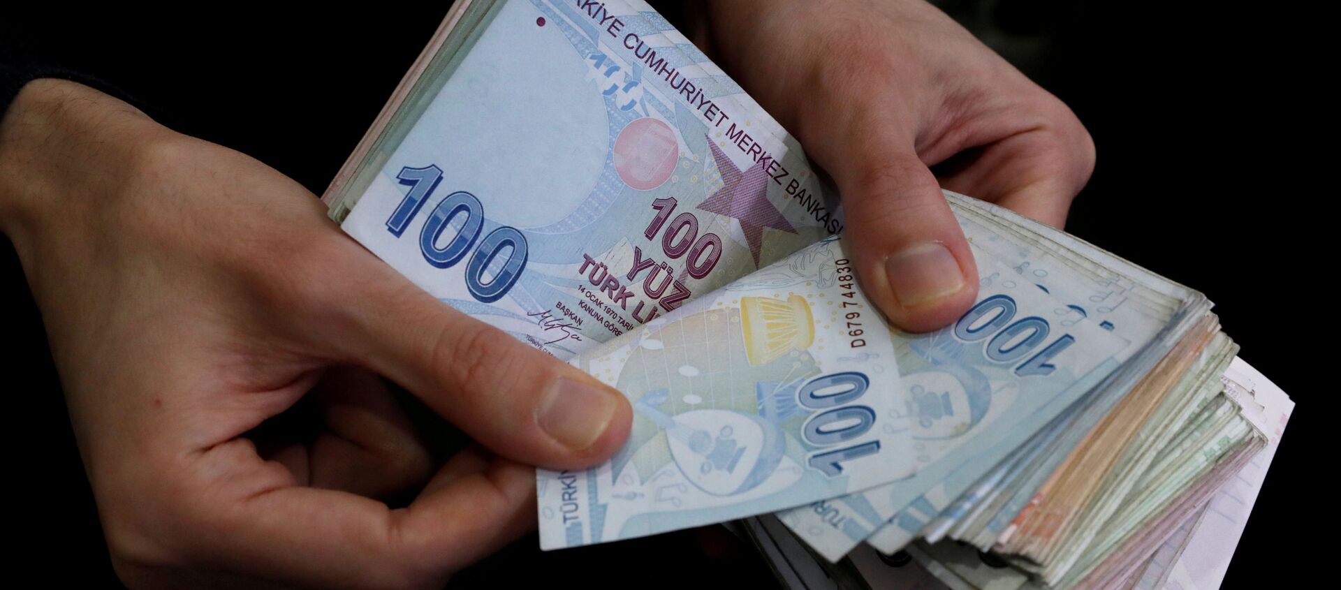 Billetes de lira turca - Sputnik Mundo, 1920, 16.11.2020