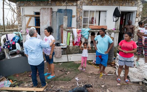 La delegación del Gobierno de Colombia, encabezada por el presidente Iván Duque, en su visita a la isla de Providencia - Sputnik Mundo