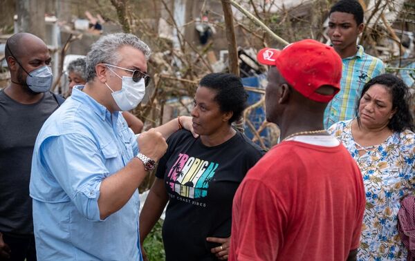 La delegación del Gobierno de Colombia, encabezada por el presidente Iván Duque, en su visita a la isla de Providencia - Sputnik Mundo
