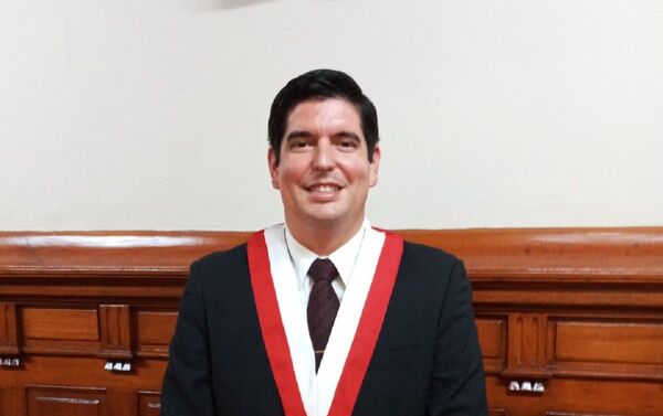 Luis Roel Alva, partido Acción Popular, primer vicepresidente en funciones de la Mesa Directiva del Congreso peruano.  - Sputnik Mundo