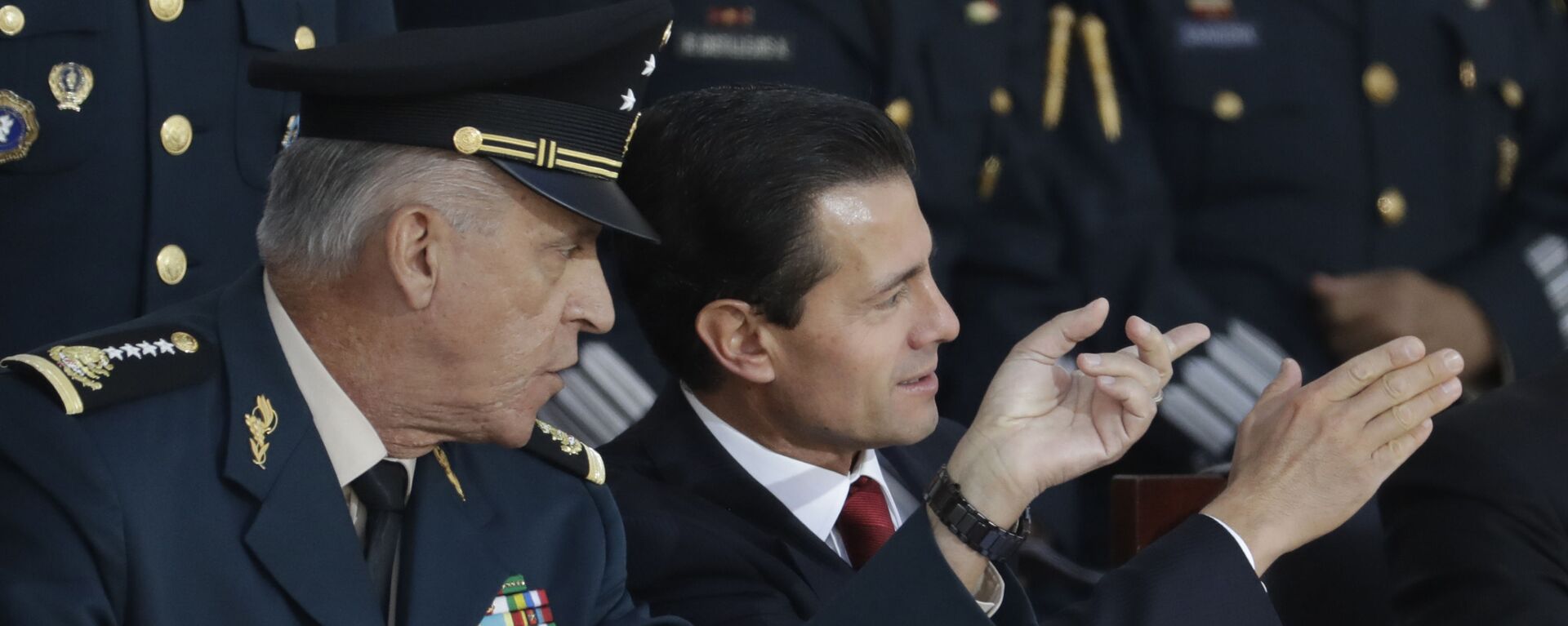 El exsecretario de Defensa de México, general Cienfuegos y el expresidente de México Enrique Peña Nieto - Sputnik Mundo, 1920, 21.12.2020