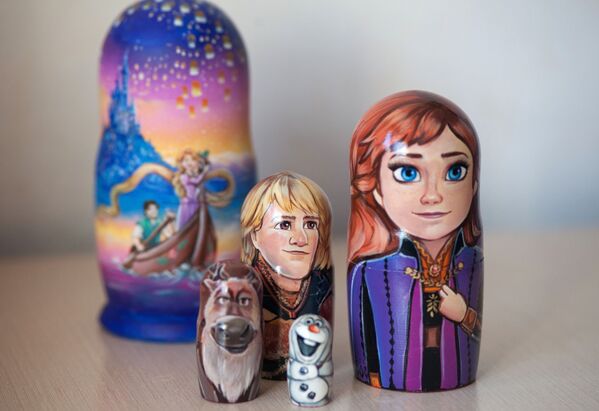 Desde 'Rapunzel' hasta 'Juego de Tronos': así son las matrioshkas de hoy - Sputnik Mundo