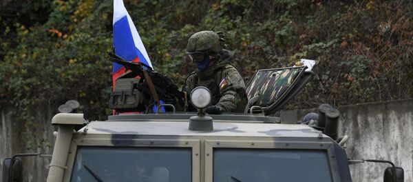 Las fuerzas de mantenimiento de la paz rusas en Nagorno Karabaj - Sputnik Mundo