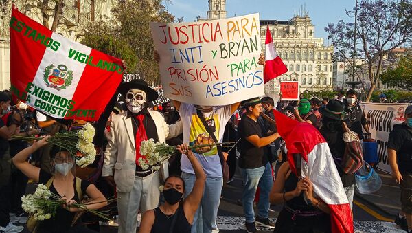 Intervención artística en los alrededores de la plaza San Martín - Sputnik Mundo