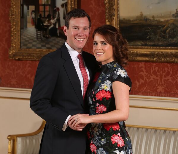 Una decisión de Harry y Meghan desata rumores de que no volverán al Reino Unido - Sputnik Mundo